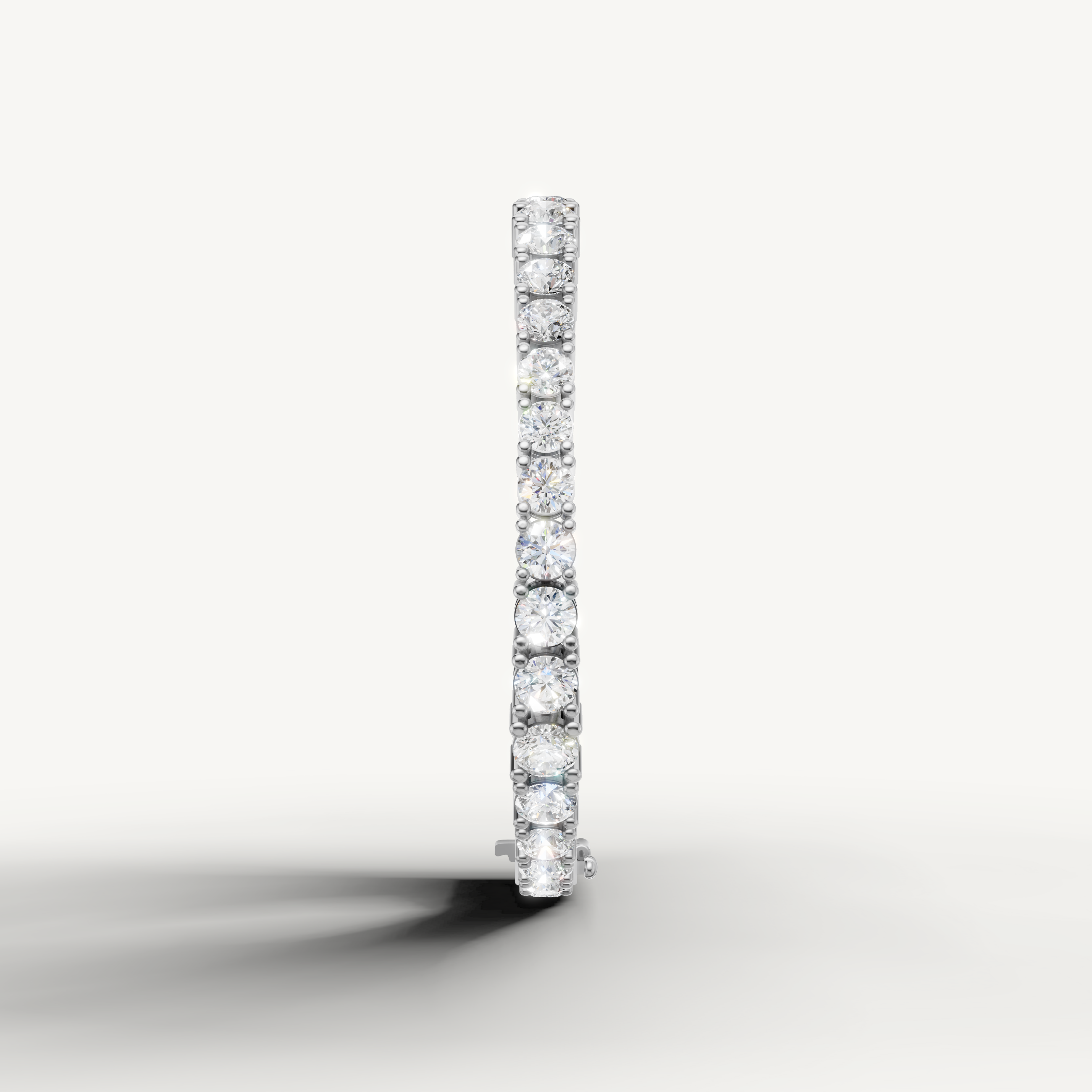 Elegant white gold diamond tennis bracelet featuring brilliant round diamonds