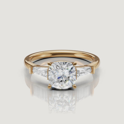 yellow-gold-cushion-cut-diamond-ring-360-view-raul-diamonds